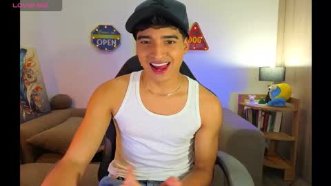 ken_blaker online show from March 25, 12:36 am