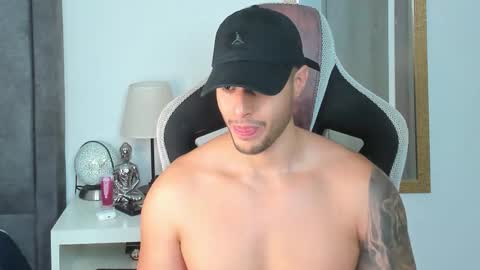 ken_mailik online show from December 20, 5:25 am