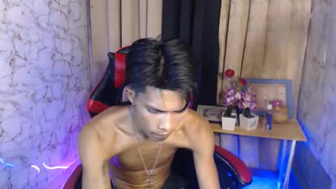 ken_minjun online show from January 31, 7:11 pm