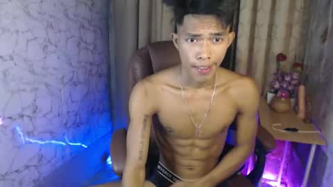 ken_minjun online show from March 28, 10:59 am