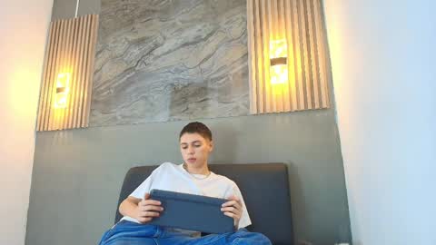 kenny_hank online show from April 2, 3:48 am