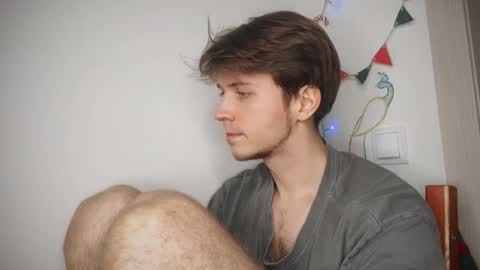 Kero online show from December 13, 7:53 pm