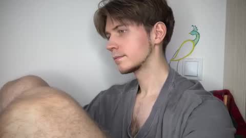 Kero online show from December 4, 5:42 pm