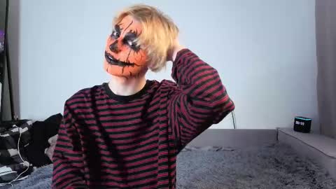 Kessy online show from October 30, 10:00 pm