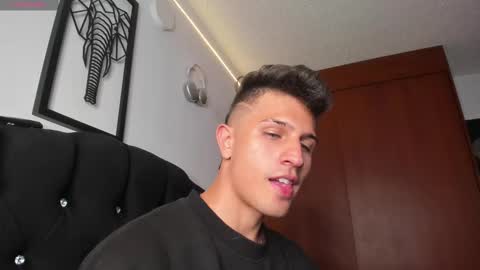 Kevin Ahs online show from November 20, 10:19 pm