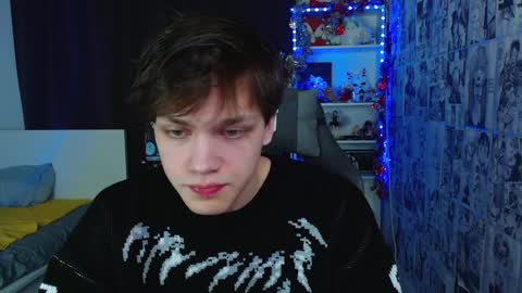 Snapshot of kevin_joestar chatting on January 21, 3:27 am Kevin online show from January 21, 3:27 am