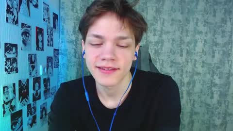 Snapshot of kevin_joestar chatting on October 18, 5:01 am Kevin online show from October 18, 5:01 am