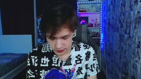 Snapshot of kevin_joestar chatting on February 10, 4:41 am Kevin online show from February 10, 4:41 am