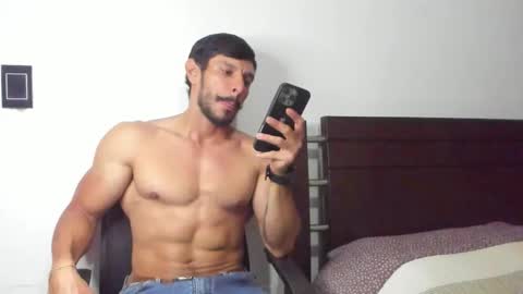 kevin_malone22 online show from November 4, 1:39 am