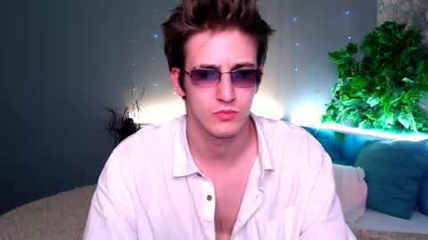 Kevin online show from September 21, 9:15 pm