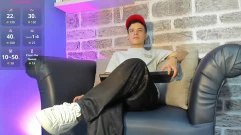 Sexy  Hot Kevin online show from May 22, 9:31 pm