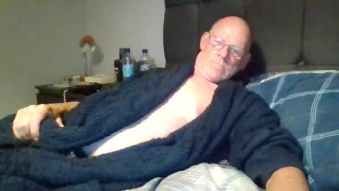 kevlooking4sez online show from June 23, 12:37 am