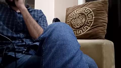 Snapshot of khaqan4u chatting on February 22, 1:44 am khaqan4u online show from February 22, 1:44 am