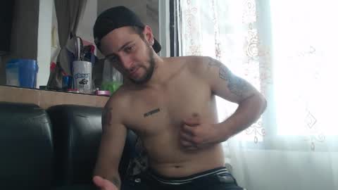 khevinlopezonig online show from April 13, 6:08 pm