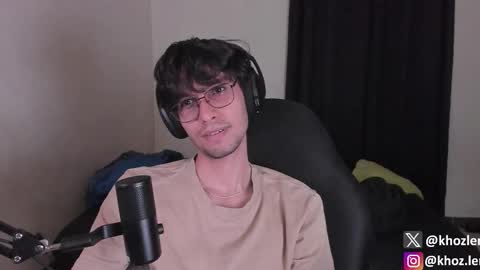 khozler_ online show from October 13, 2:39 am