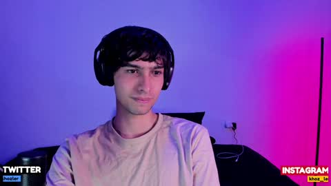 khozler_ online show from January 4, 3:29 am