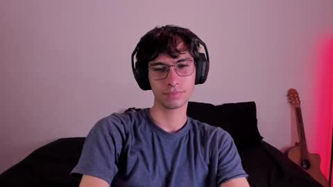 khozler_ online show from February 22, 6:06 am