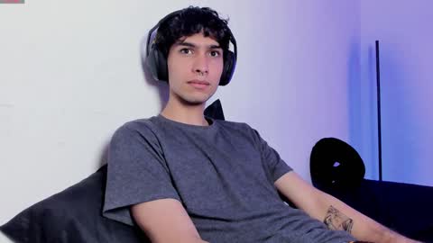 khozler_ online show from December 29, 6:49 pm