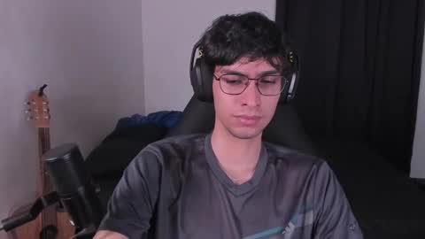 khozler_ online show from September 13, 2:18 pm