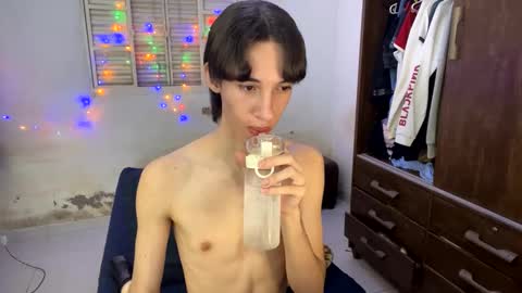 kiantwink online show from January 23, 6:17 am