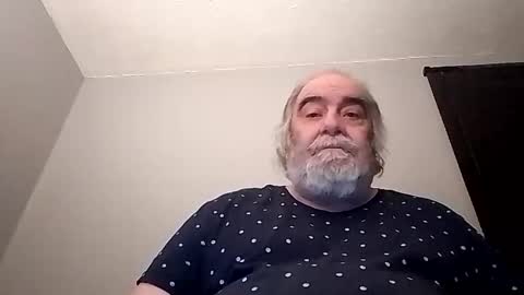 KICKINME online show from November 8, 8:01 pm