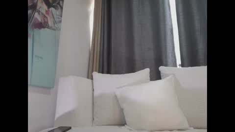 Angel Falconer online show from February 12, 7:31 pm