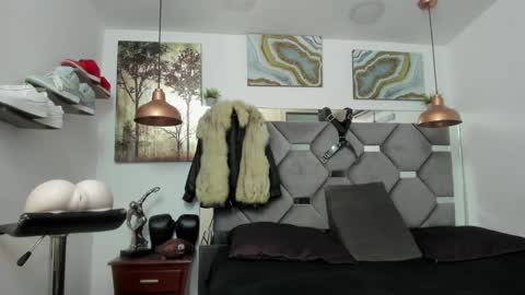 HOT MEN BLACK online show from January 24, 7:49 pm