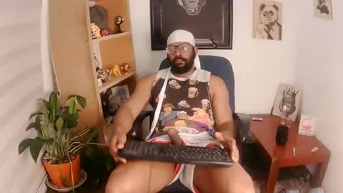 Malik  online show from November 13, 3:17 pm