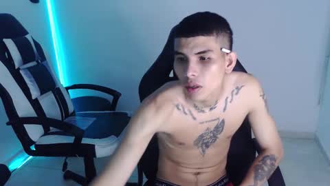 king_warlord online show from December 15, 10:51 pm