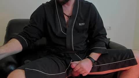 The King online show from December 15, 9:35 am