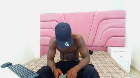 kingmaverickx online show from March 31, 3:36 pm