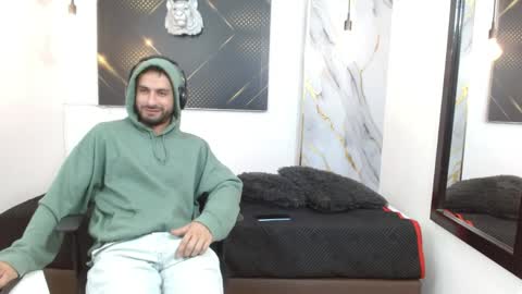 KING  online show from April 6, 4:20 am