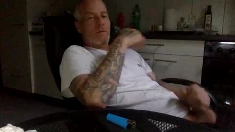 kingsize online show from October 22, 7:34 am