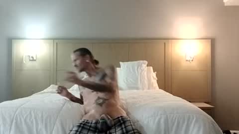 King Uzzi online show from June 15, 6:49 am