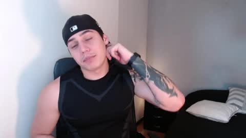 kiyo__ online show from April 10, 10:06 pm