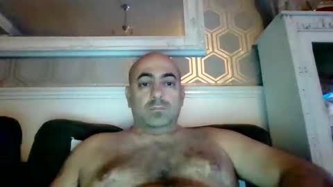 Snapshot of knickerwhipper chatting on December 15, 11:31 pm knickerwhipper online show from December 15, 11:31 pm