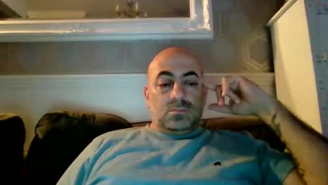 Snapshot of knickerwhipper chatting on January 4, 12:59 am knickerwhipper online show from January 4, 12:59 am