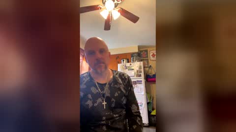 knotdaddy1983 online show from March 29, 4:18 pm