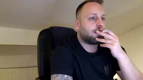 hugo online show from March 7, 2:20 am