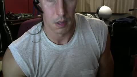 Snapshot of koolchillfun chatting on March 2, 5:33 am koolchillfun online show from March 2, 5:33 am