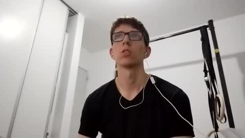 Facu online show from December 5, 1:35 am