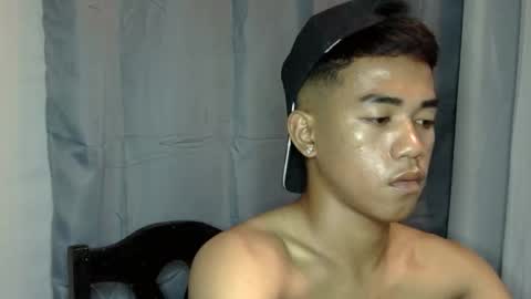 kritthanarkorn online show from November 26, 3:15 pm