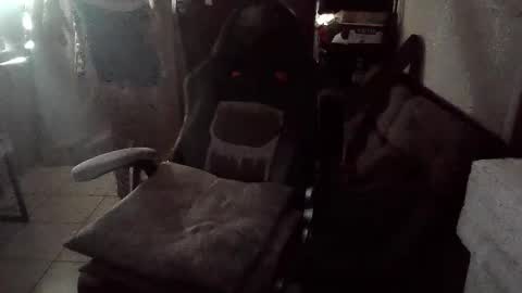 krizblackhill online show from March 9, 8:52 pm