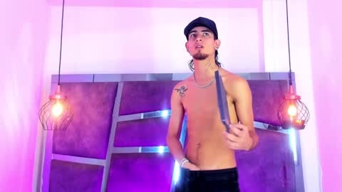 justym online show from March 11, 4:32 am