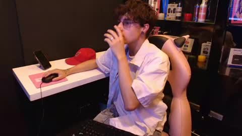 krown_nox online show from May 25, 6:58 pm