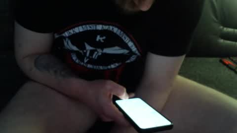 Snapshot of kryptoni18435 chatting on January 26, 2:24 am Tommy online show from January 26, 2:24 am