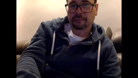 krzysztof1977 online show from September 14, 8:33 pm