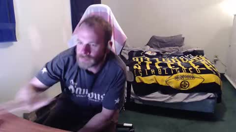 Kuggy online show from April 9, 10:05 pm