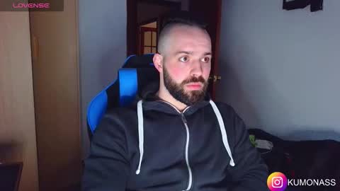 kumonass online show from March 30, 8:04 am