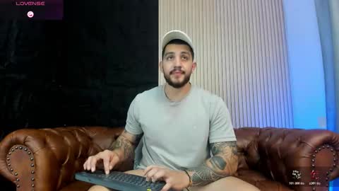 kylenorth_ online show from February 22, 7:37 pm